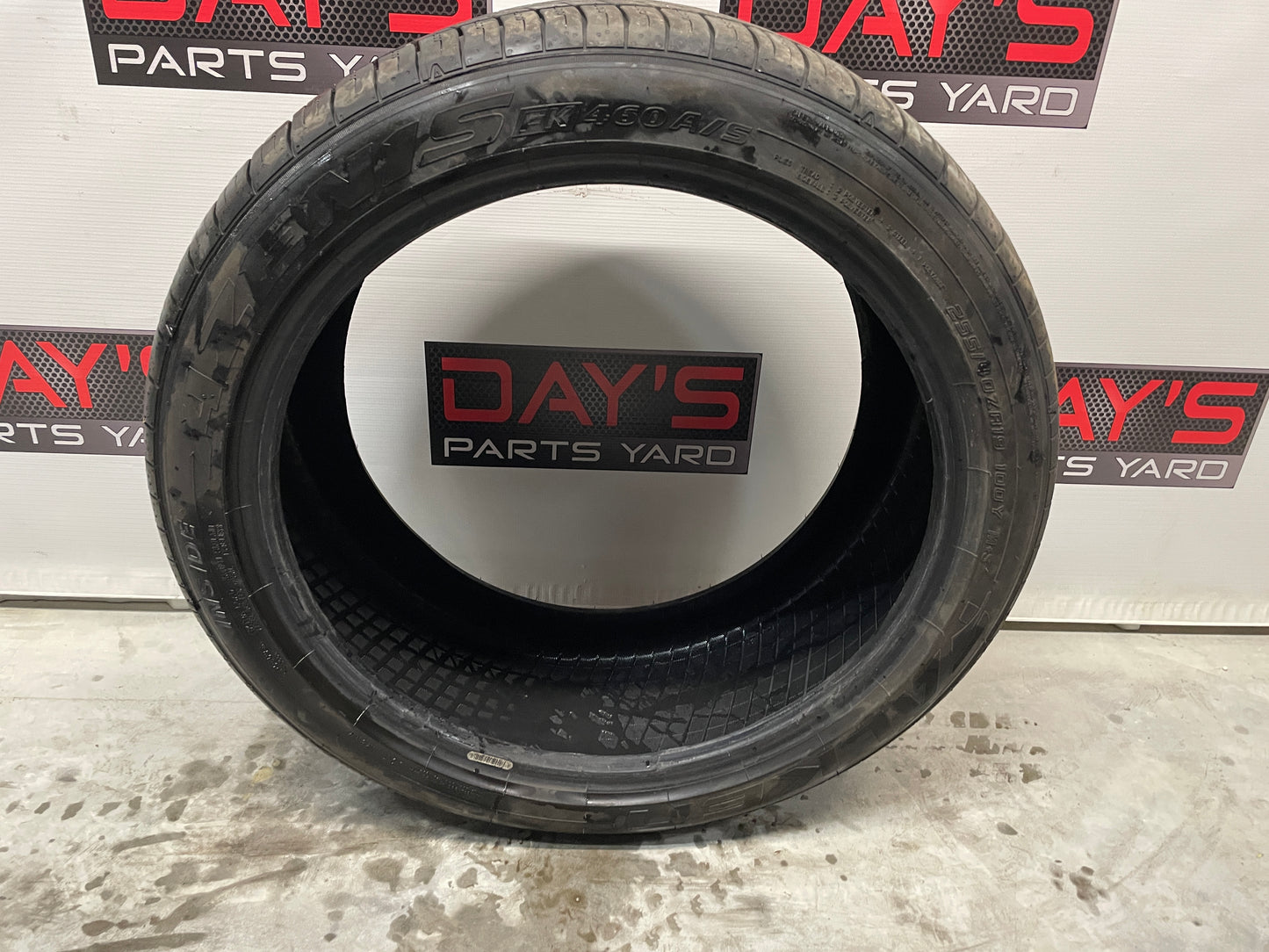 Falken Azenis FK460 A/S 255/40ZR19 Tire