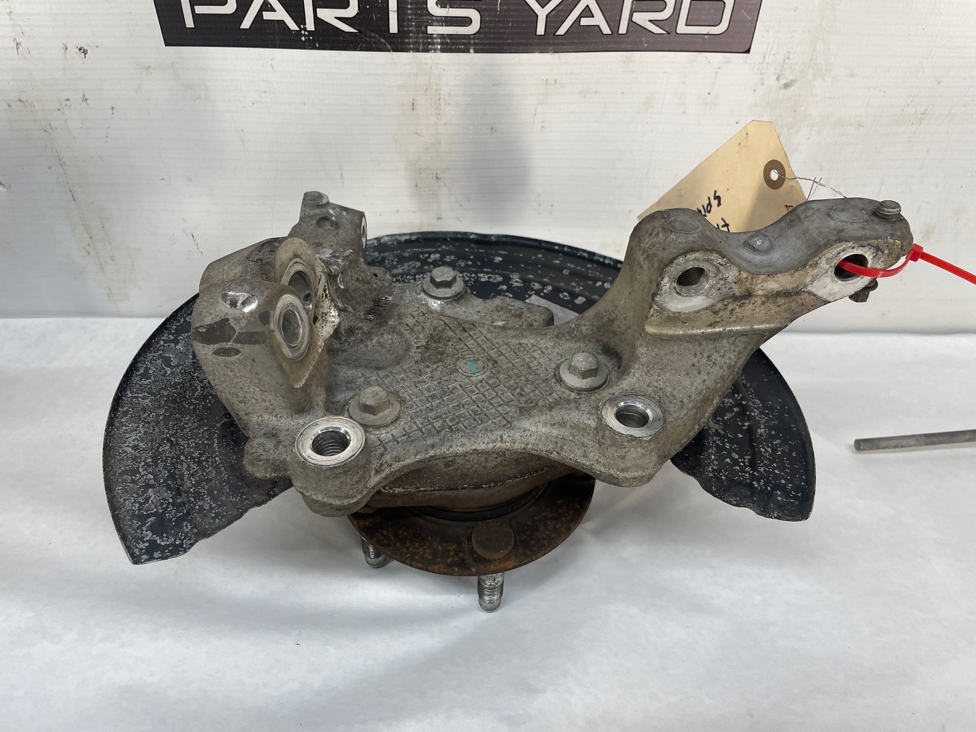2014 Chevy SS Sedan RH Passenger Front Spindle Hub Knuckle Wheel Bearing Assembly OEM - Day's Parts Yard