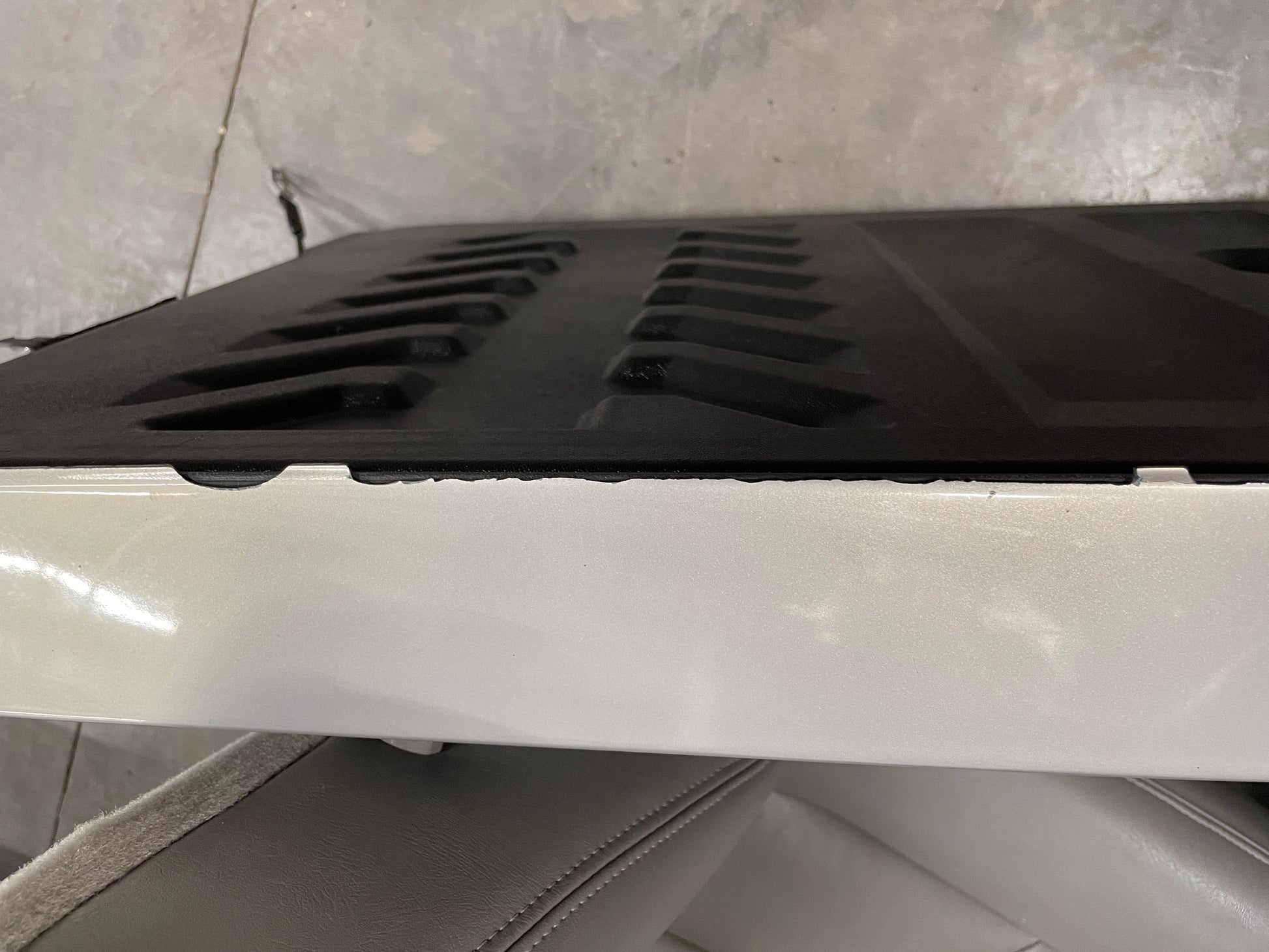 2005 Chevy Avalanche Tailgate Tail Gate OEM - Day's Parts Yard