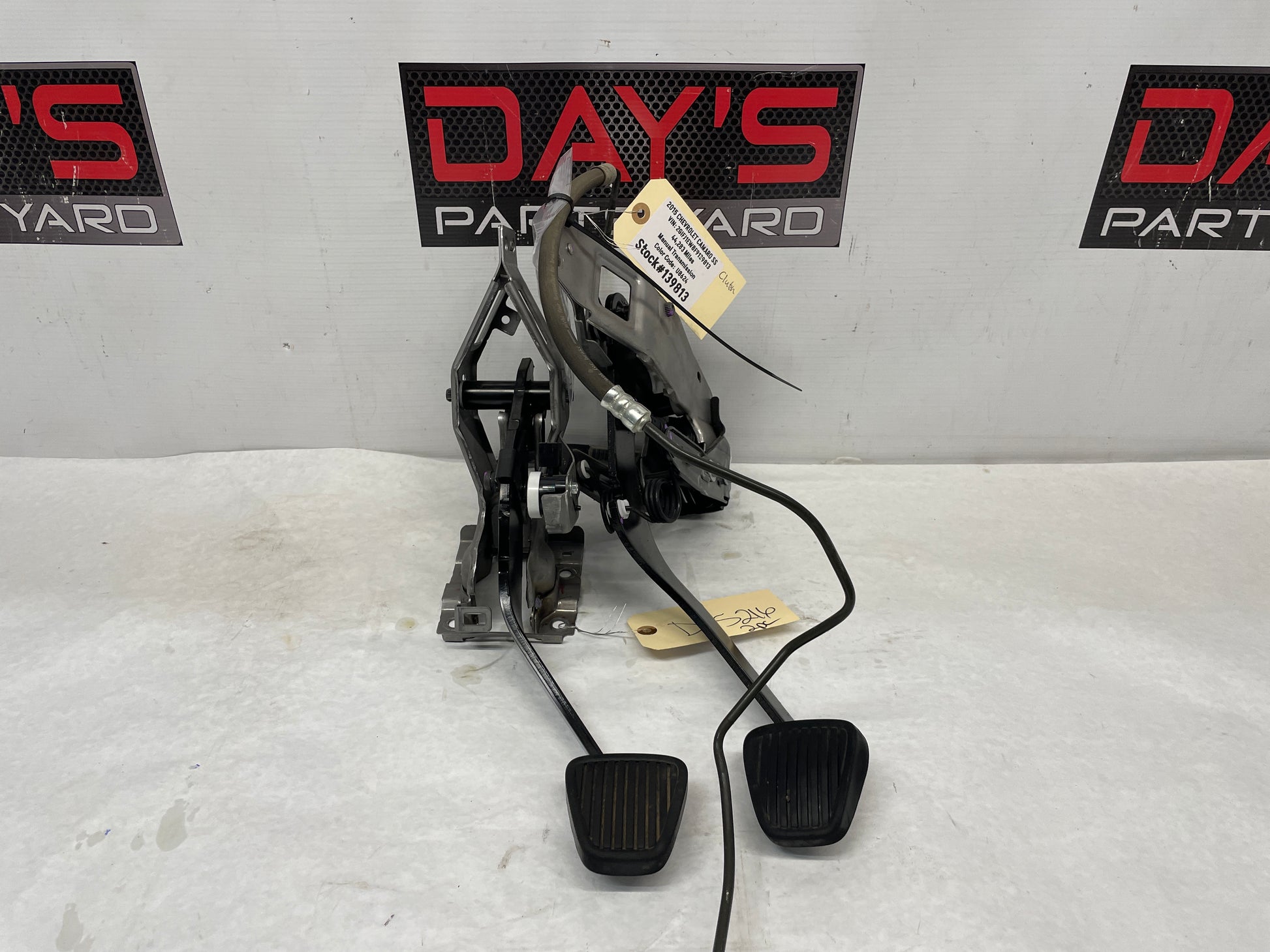 2015 Chevy Camaro SS Manual Transmission Pedal Set Brake & Clutch Assembly OEM - Day's Parts Yard