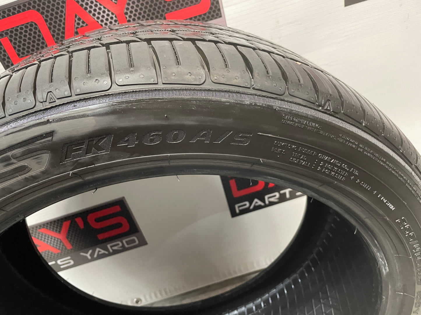 Falken Azenis FK460 A/S 255/40ZR19 Tire