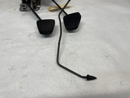 2015 Chevy Camaro SS Manual Transmission Pedal Set Brake & Clutch Assembly OEM - Day's Parts Yard
