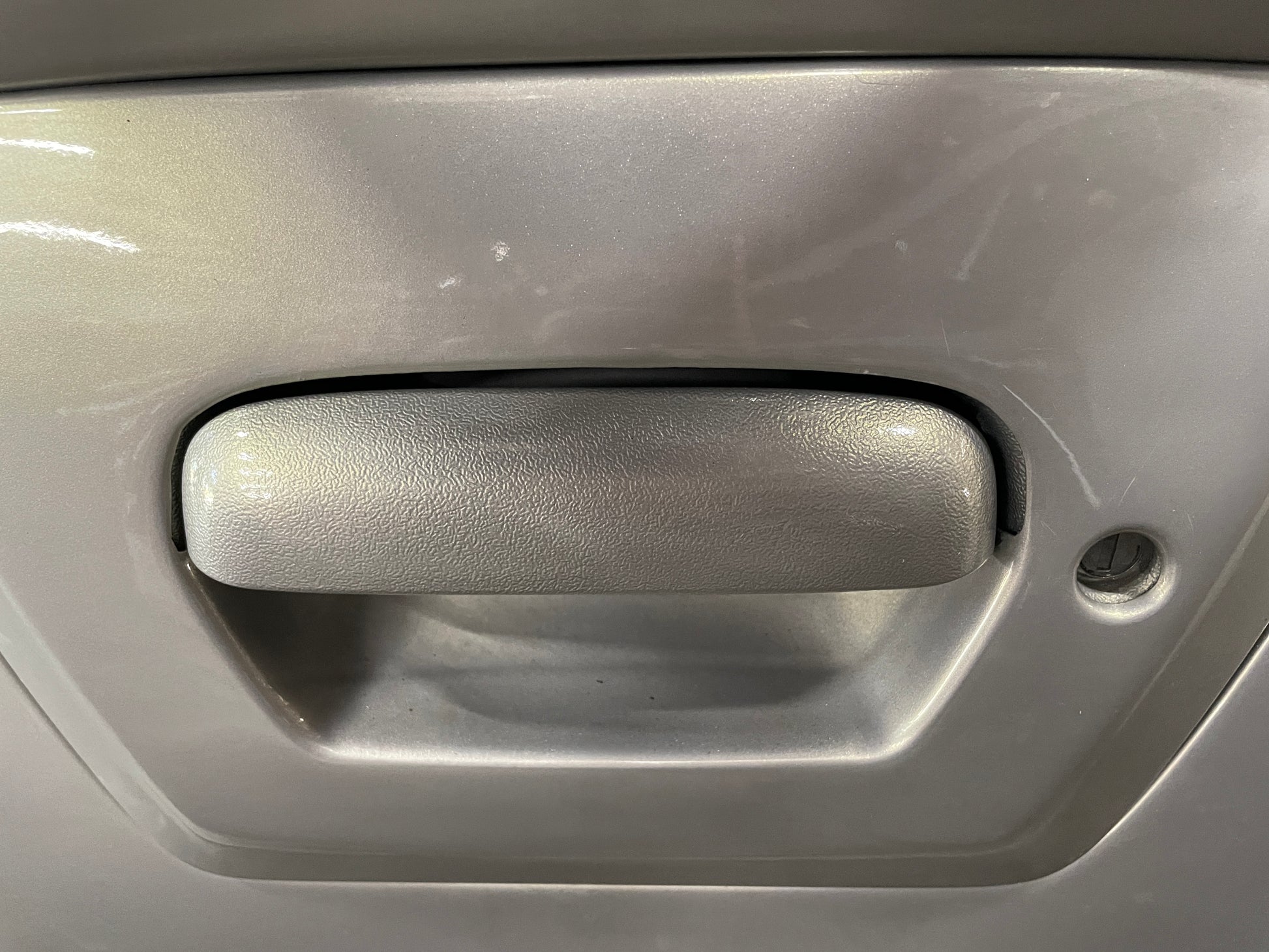 2005 Chevy Avalanche Tailgate Tail Gate OEM - Day's Parts Yard