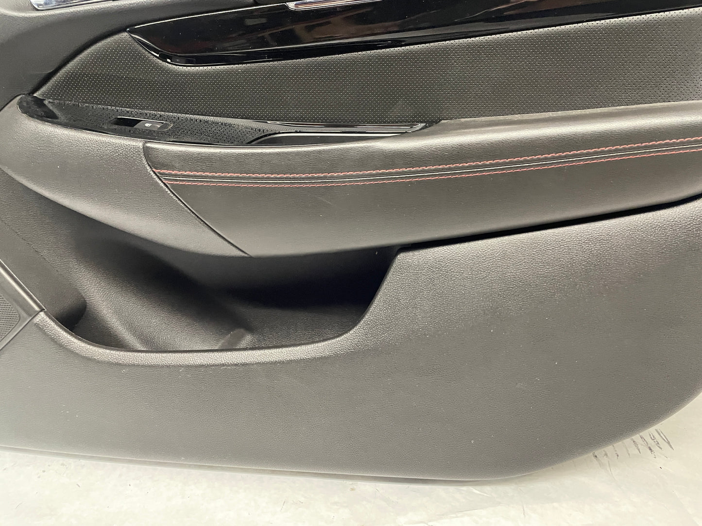 2015 Chevy SS Sedan RH Passenger Front Interior Door Panel Trim OEM - Day's Parts Yard