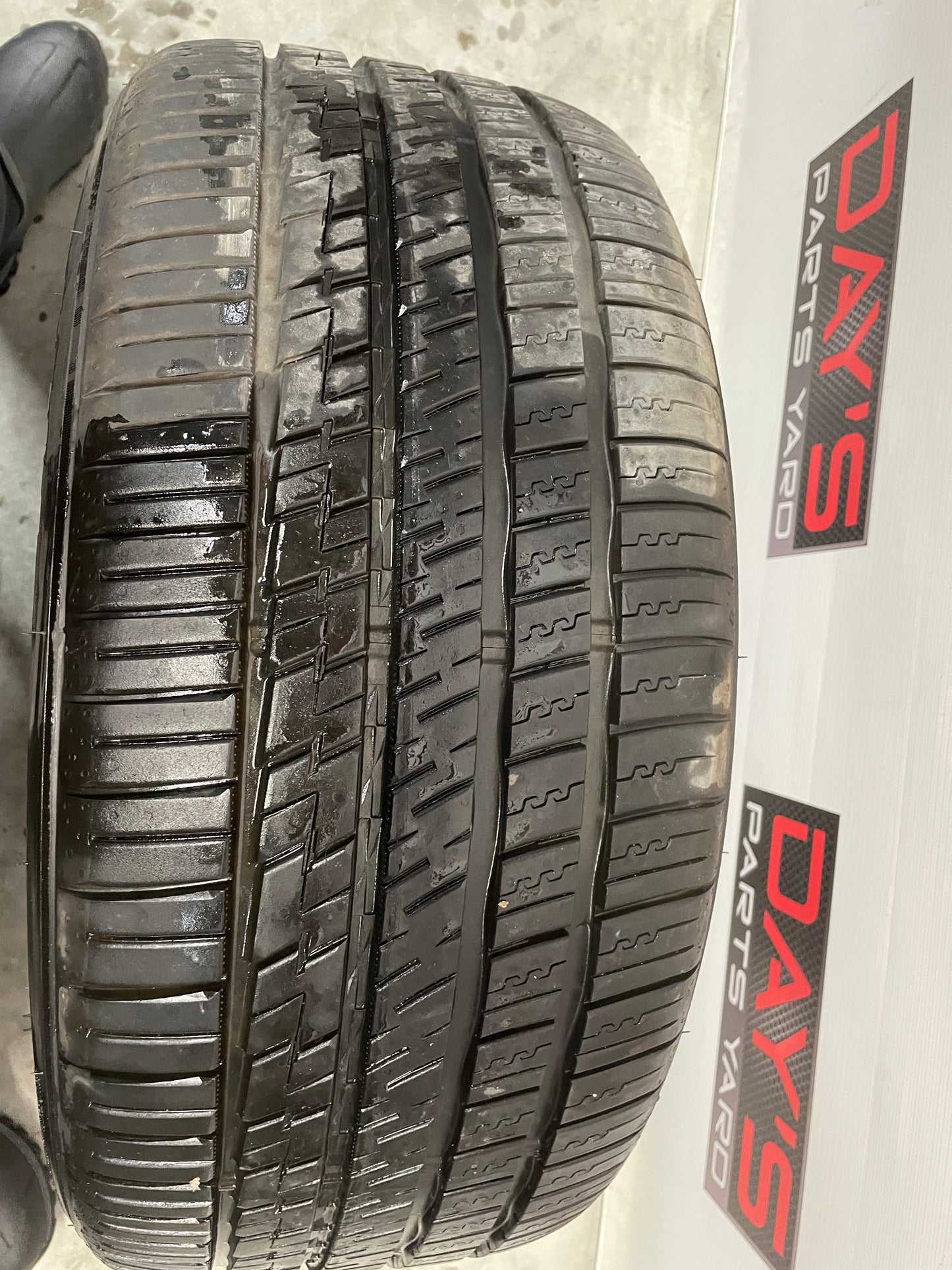 Falken Azenis FK460 A/S 255/40ZR19 Tire