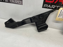 2015 Chevy Camaro SS RH & LH Rear Bumper Guide Bracket Support OEM