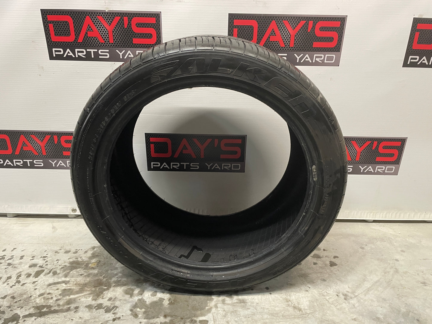 Falken Azenis FK460 A/S 255/40ZR19 Tire