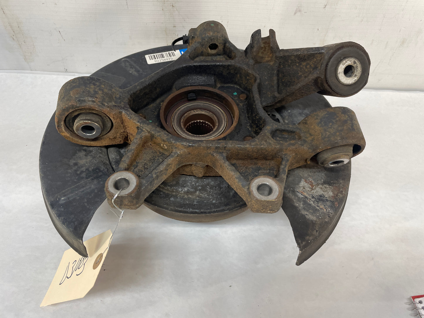 2014 Chevy SS Sedan LH Driver Rear Suspension Spindle Knuckle Hub Assembly OEM - Day's Parts Yard