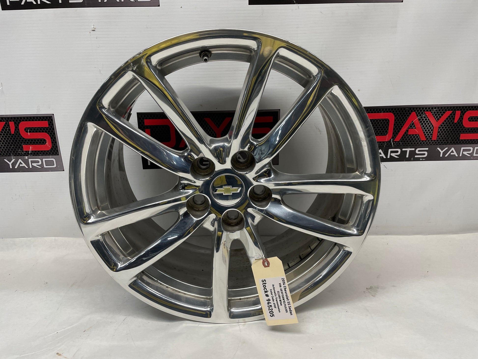 2014 Chevy SS Sedan Factory OEM Rear Wheel 19X9 - Day's Parts Yard