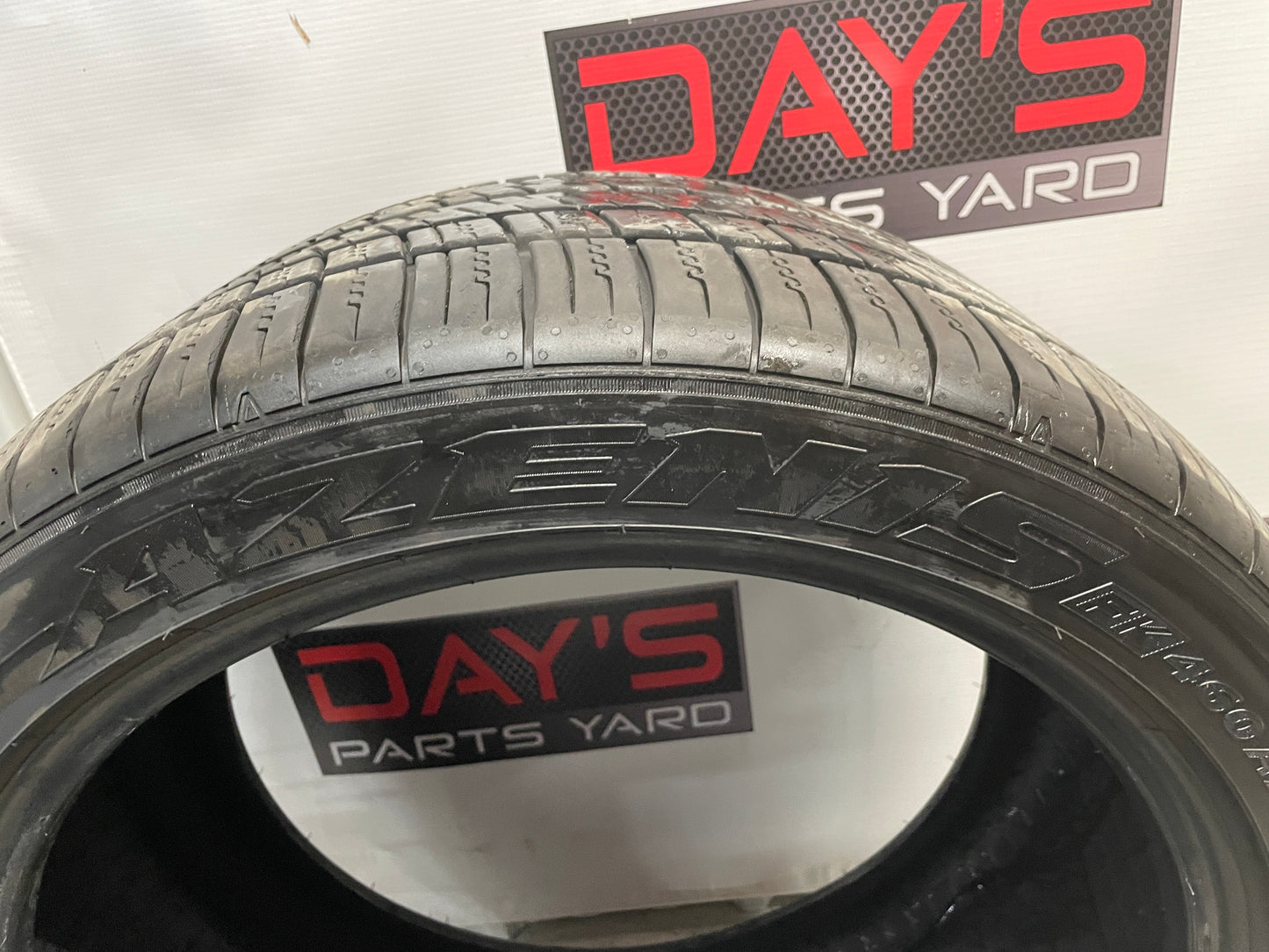 Falken Azenis FK460 A/S 255/40ZR19 Tire