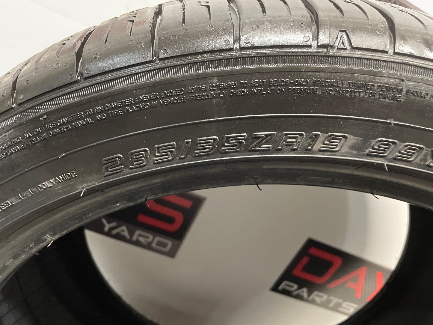 Falken Azenis FK460 A/S 255/40ZR19 Tire