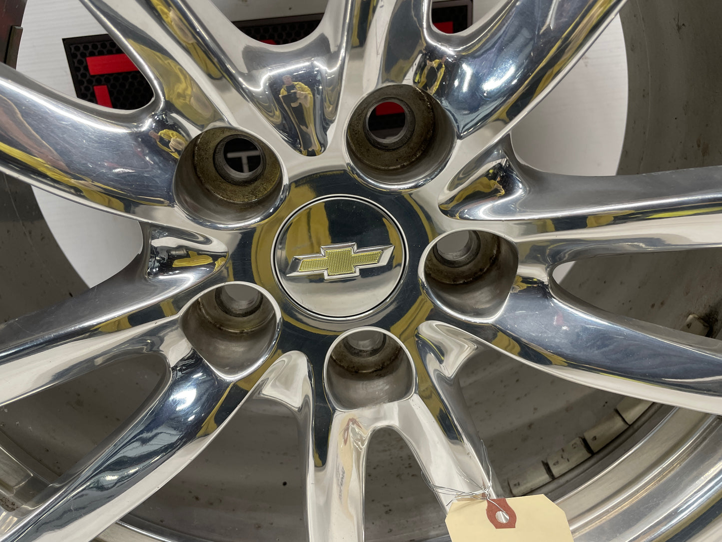 2014 Chevy SS Sedan Factory OEM Rear Wheel 19X9 - Day's Parts Yard