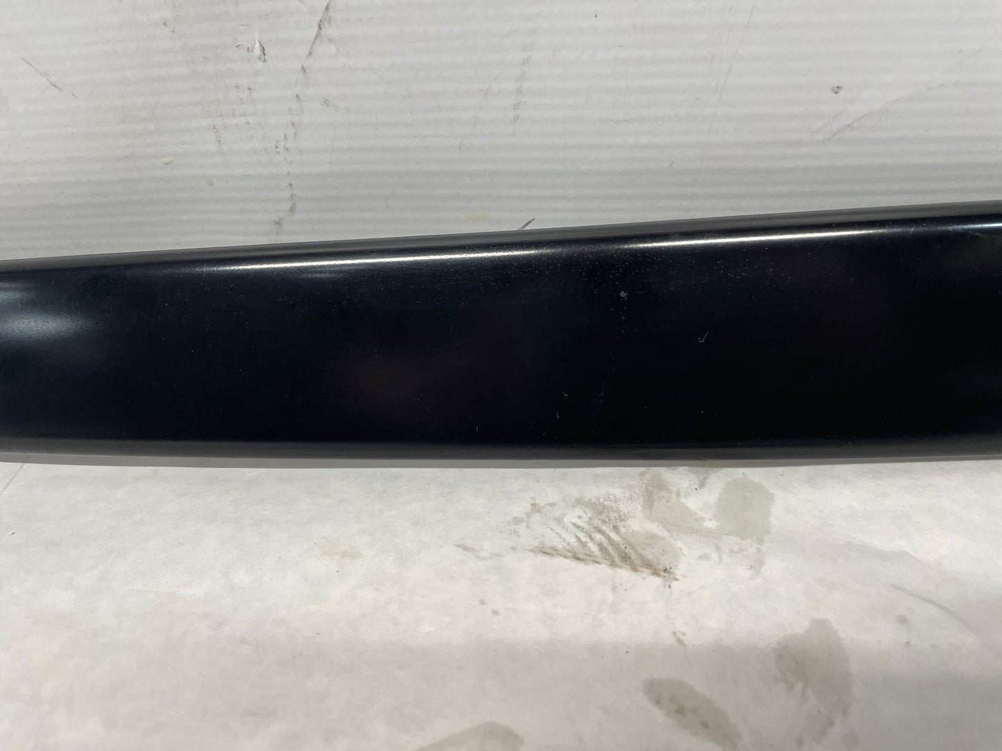 2006 Pontiac GTO RH Passenger Exterior B Pillar Window Trim Cover Applique Molding OEM - Day's Parts Yard