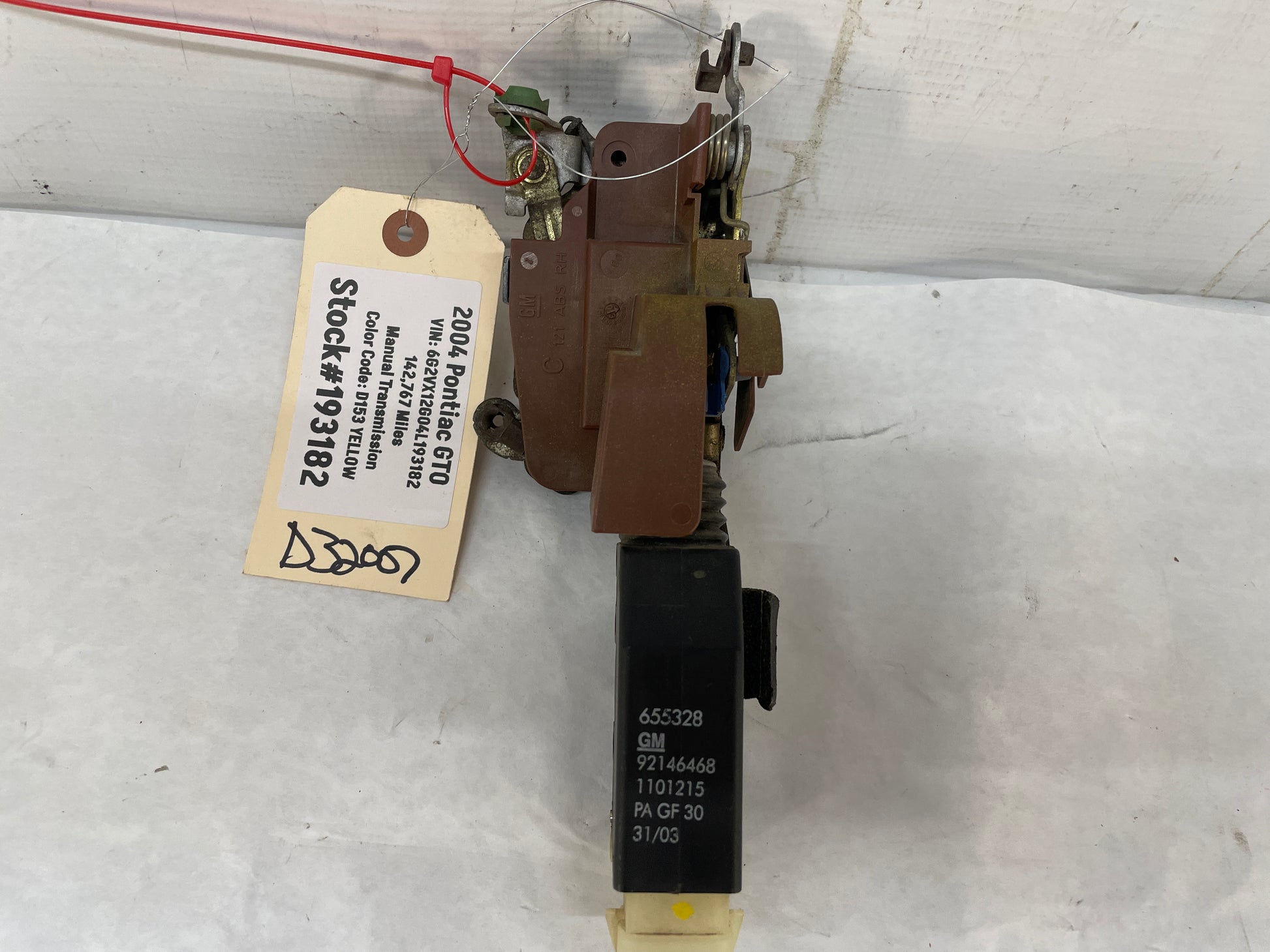 2004 Pontiac GTO RH Passenger Door Lock Actuator Assembly OEM - Day's Parts Yard