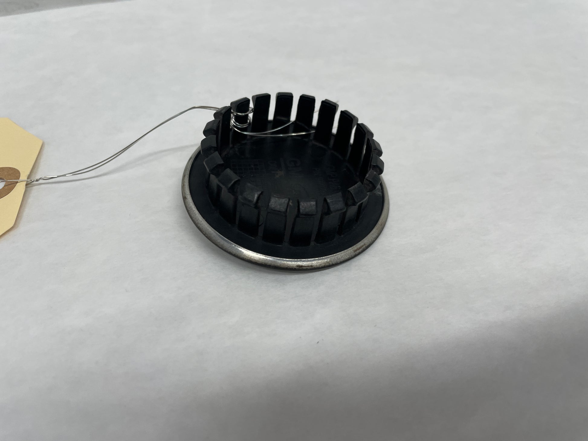 2011 Chevy Camaro SS Center Cap OEM - Day's Parts Yard