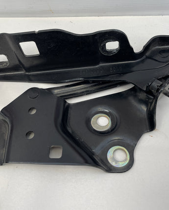 2019 Chevy Camaro SS RH & LH Hood Hinges OEM