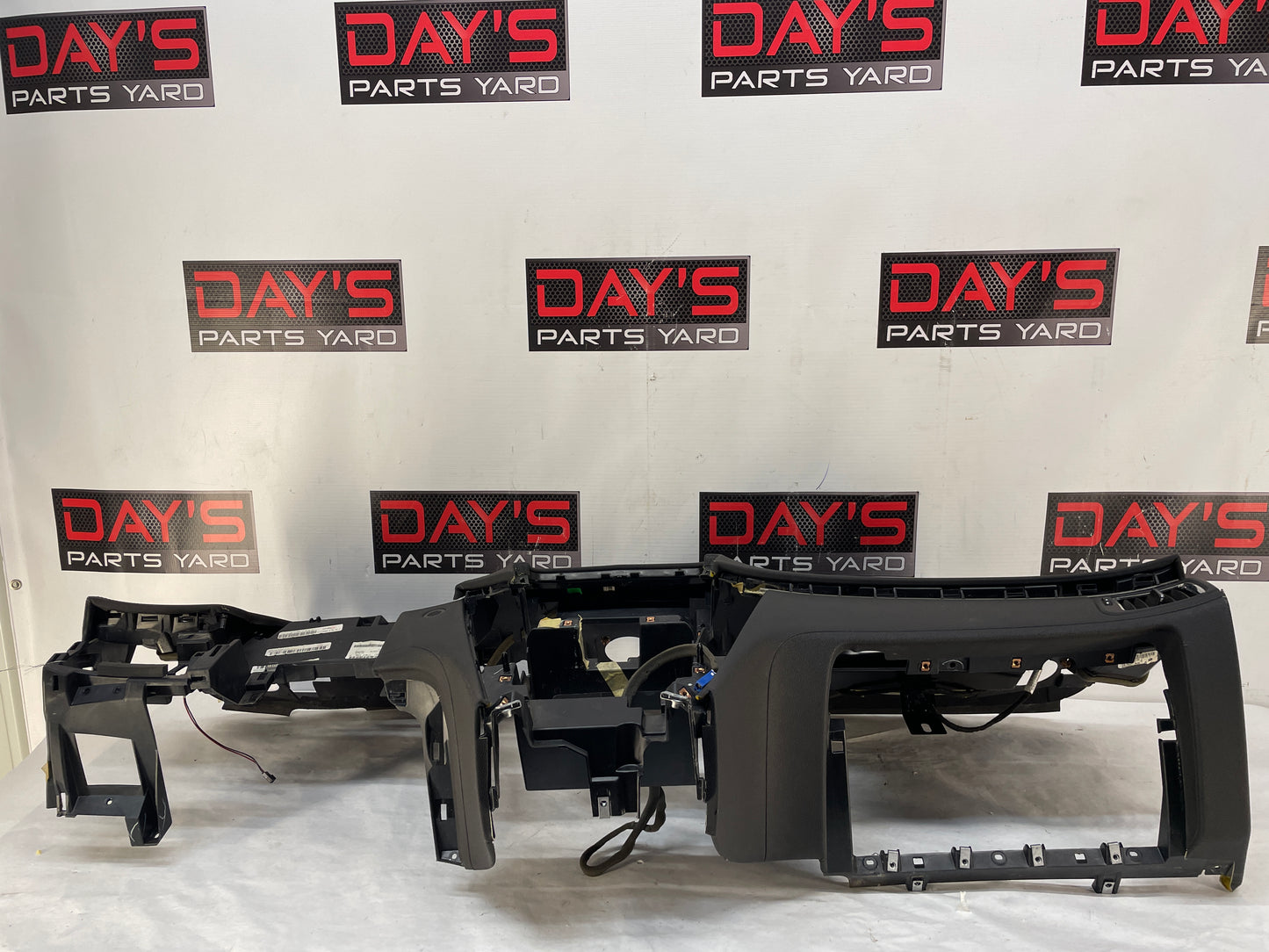 2010 Cadillac CTS-V Sedan Dash Pad Board Instrument Panel Upper & Lower OEM