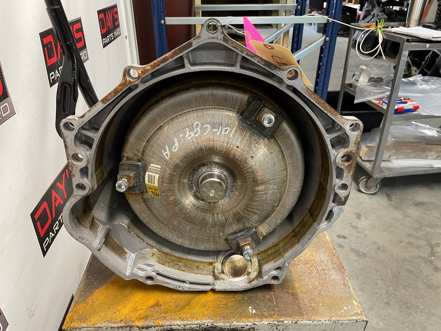 2005 Chevy Avalanche 4wd Auto Transmission OEM - Day's Parts Yard