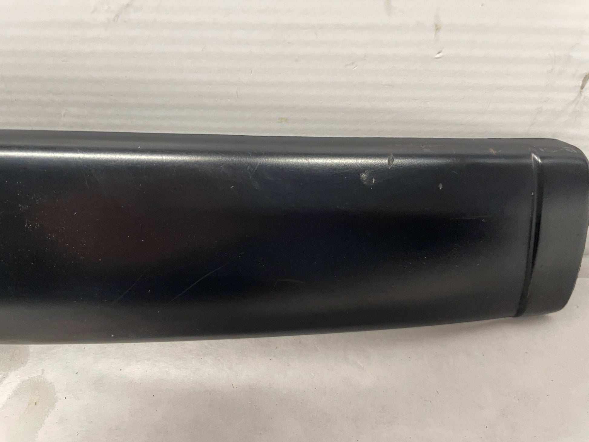 2006 Pontiac GTO LH Driver Exterior B Pillar Window Trim Applique Cover OEM - Day's Parts Yard