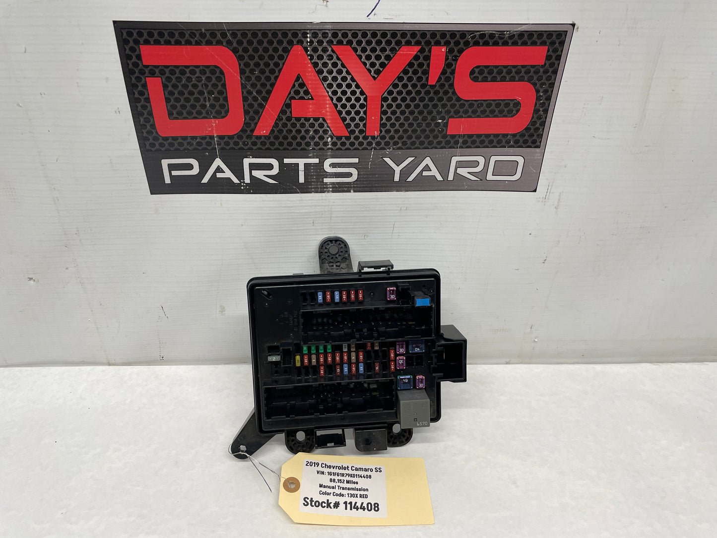 2019 Chevy Camaro SS Body Wiring Harness Junction Block OEM - Day's Parts Yard