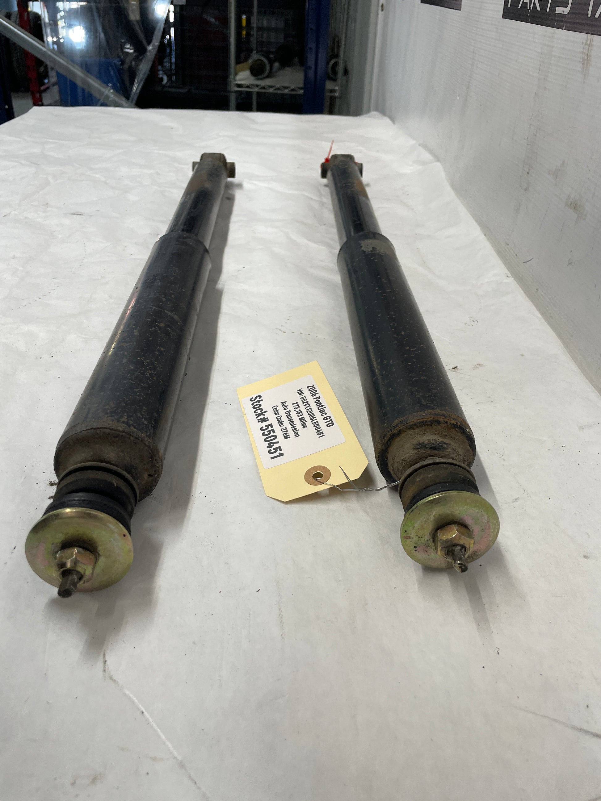 2006 Pontiac GTO RH & LH Rear Shock Strut Absorber OEM - Day's Parts Yard