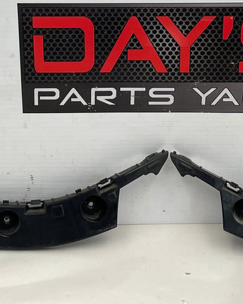 2019 Chevy Camaro SS RH & LH Rear Bumper Retainer Brackets OEM