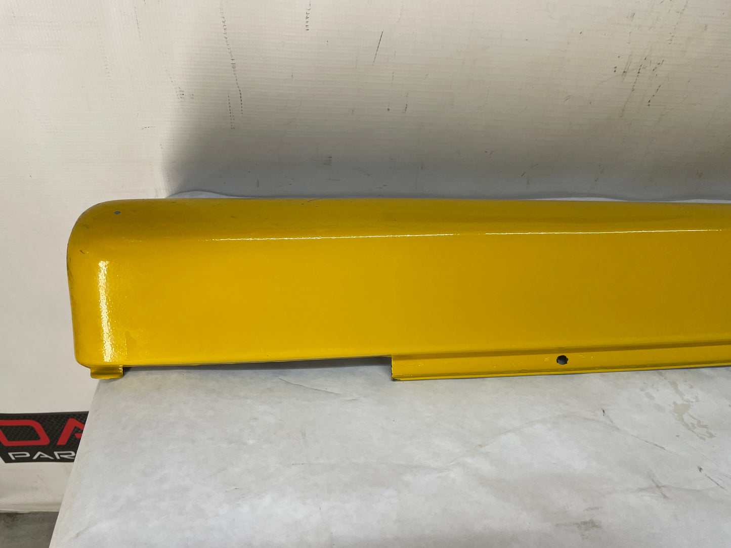 2004 Pontiac GTO RH Passenger Rocker Molding Side Skirt Panel Trim OEM - Day's Parts Yard