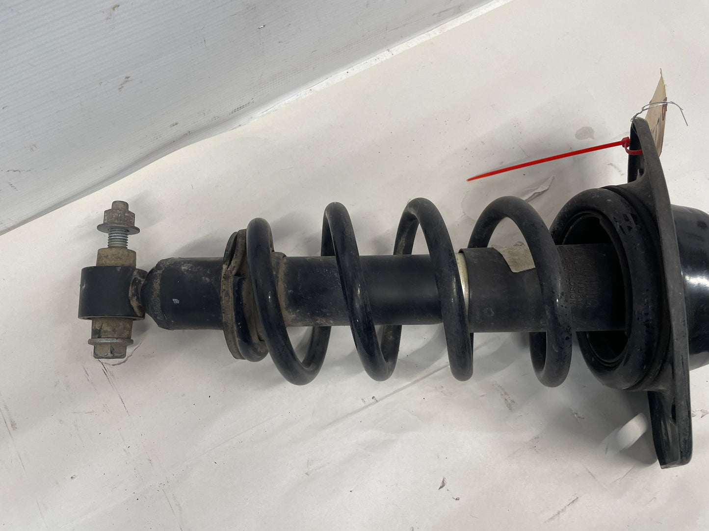 2011 Chevy Camaro SS RH Passenger Rear Shock Strut Absorber OEM - Day's Parts Yard