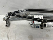 2006 Pontiac GTO Wiper Motor Transmission Linkage Assembly OEM - Day's Parts Yard