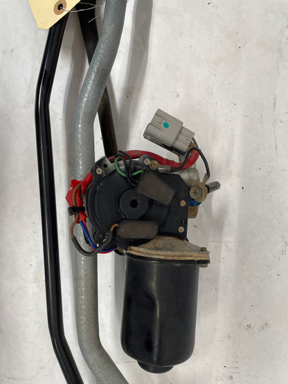 2006 Pontiac GTO Wiper Motor Transmission Assembly Linkage OEM - Day's Parts Yard