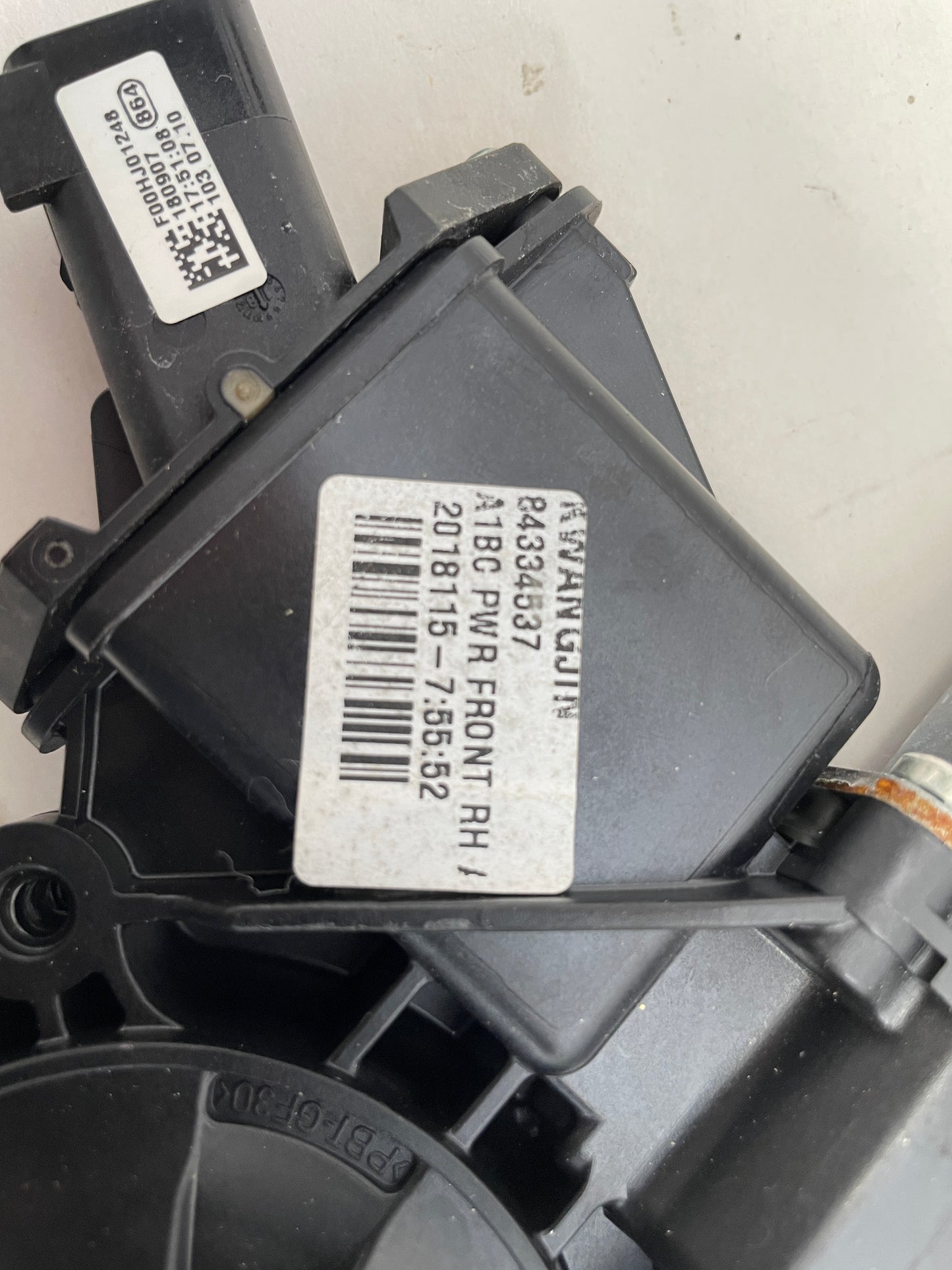 2019 Chevy Camaro SS Front RH Passenger Window Regulator Motor OEM