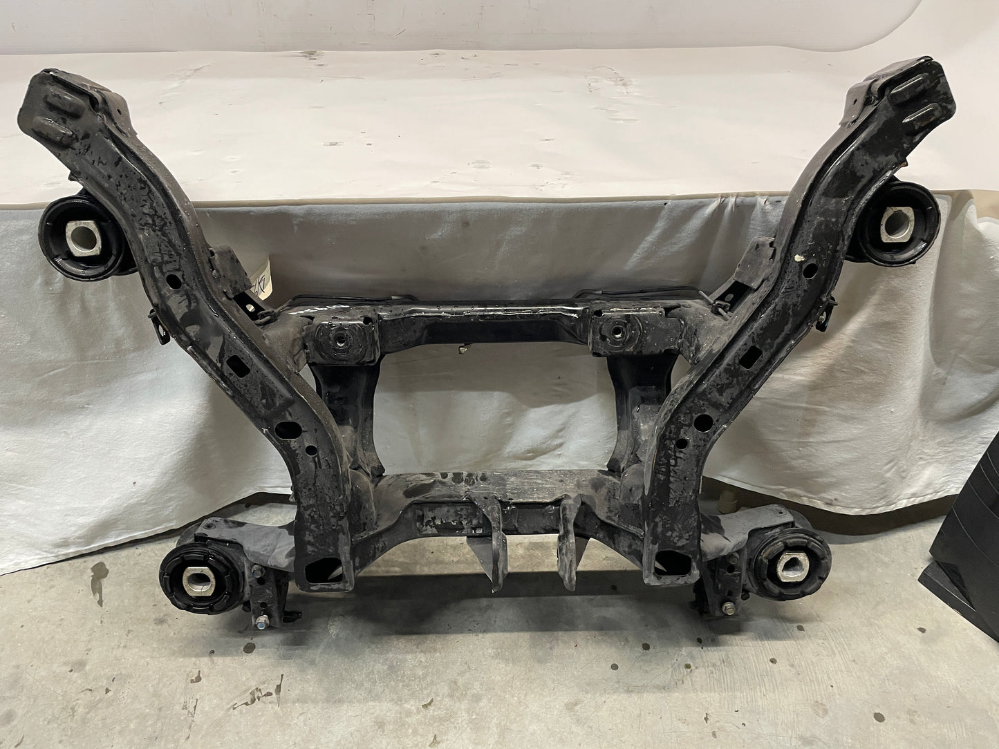 2014 Cadillac CTS-V Coupe Rear Cradle K Member Sub Frame Support OEM