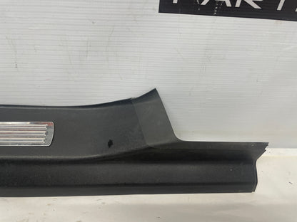 2009 Pontiac G8 GT LH Driver Front Door Sill Kick Plate Scuff Plate OEM - Day's Parts Yard