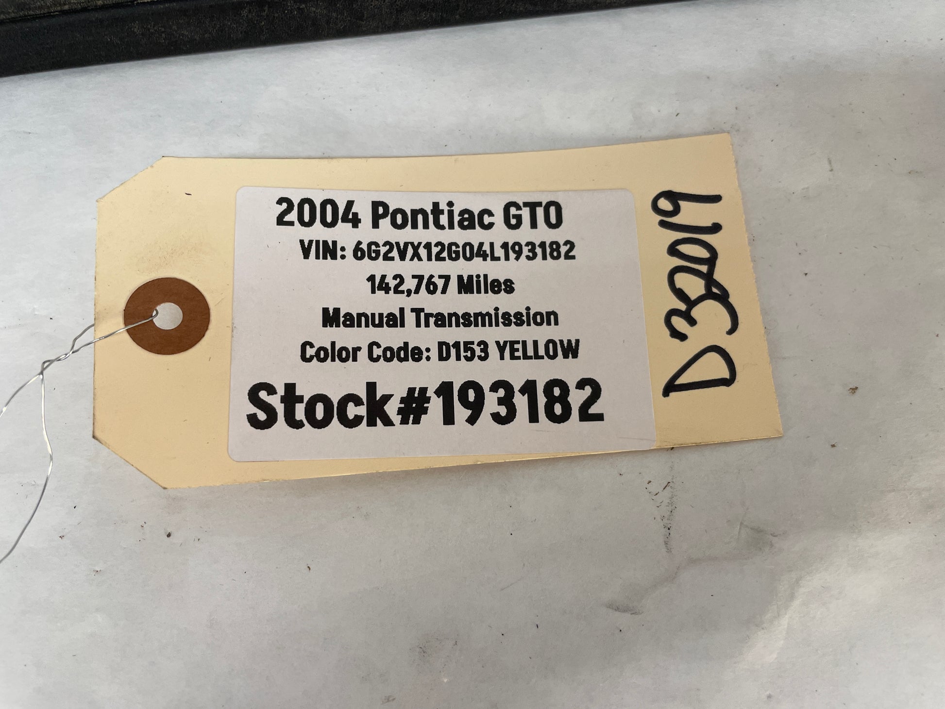 2004 Pontiac GTO LH Driver Scuff Plate Sill Trim Insert OEM - Day's Parts Yard