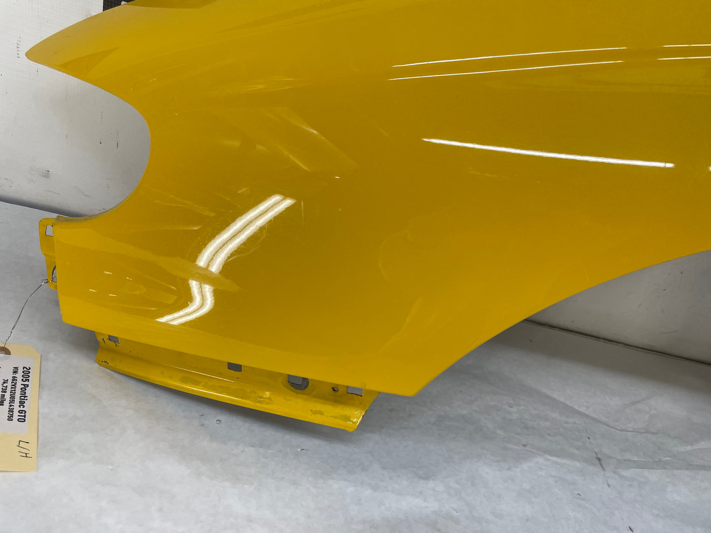 2005 Pontiac GTO LH Driver Front Fender Yellow OEM