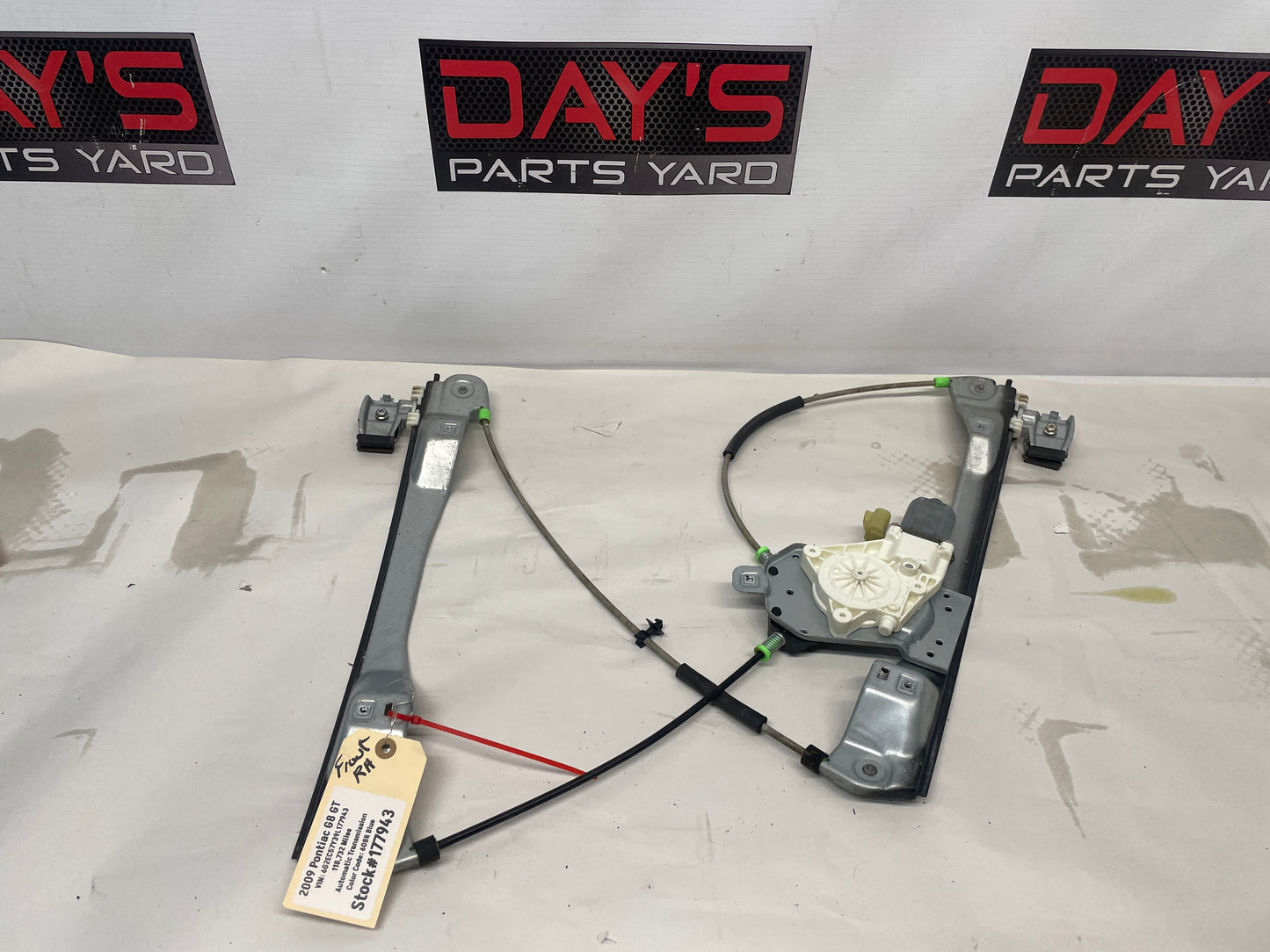 2009 Pontiac G8 GT Front RH Passenger Door Window Regulator Motor OEM