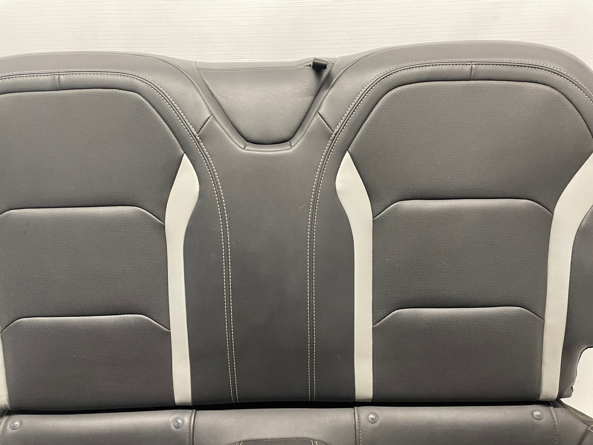 2019 Chevy Camaro SS Seats Rear Leather Only OEM - Day's Parts Yard
