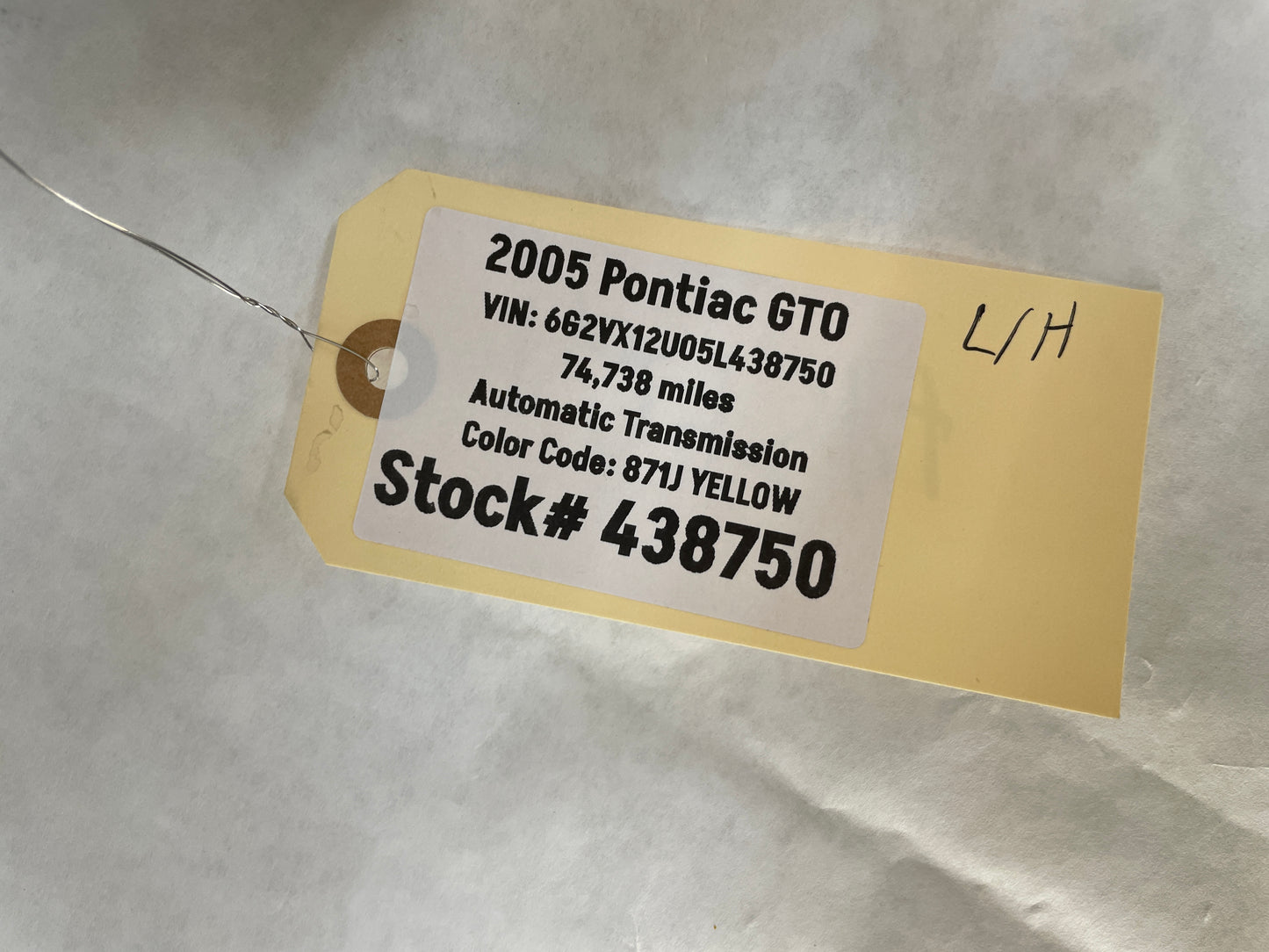 2005 Pontiac GTO LH Driver Front Fender Yellow OEM