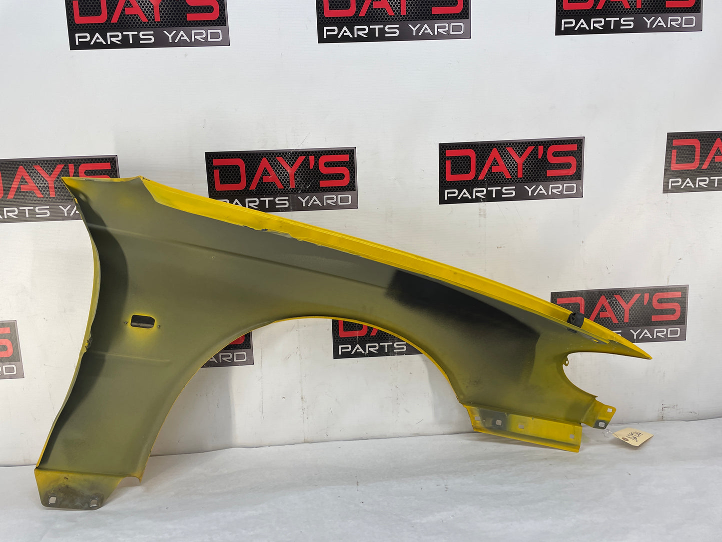 2005 Pontiac GTO LH Driver Front Fender Yellow OEM