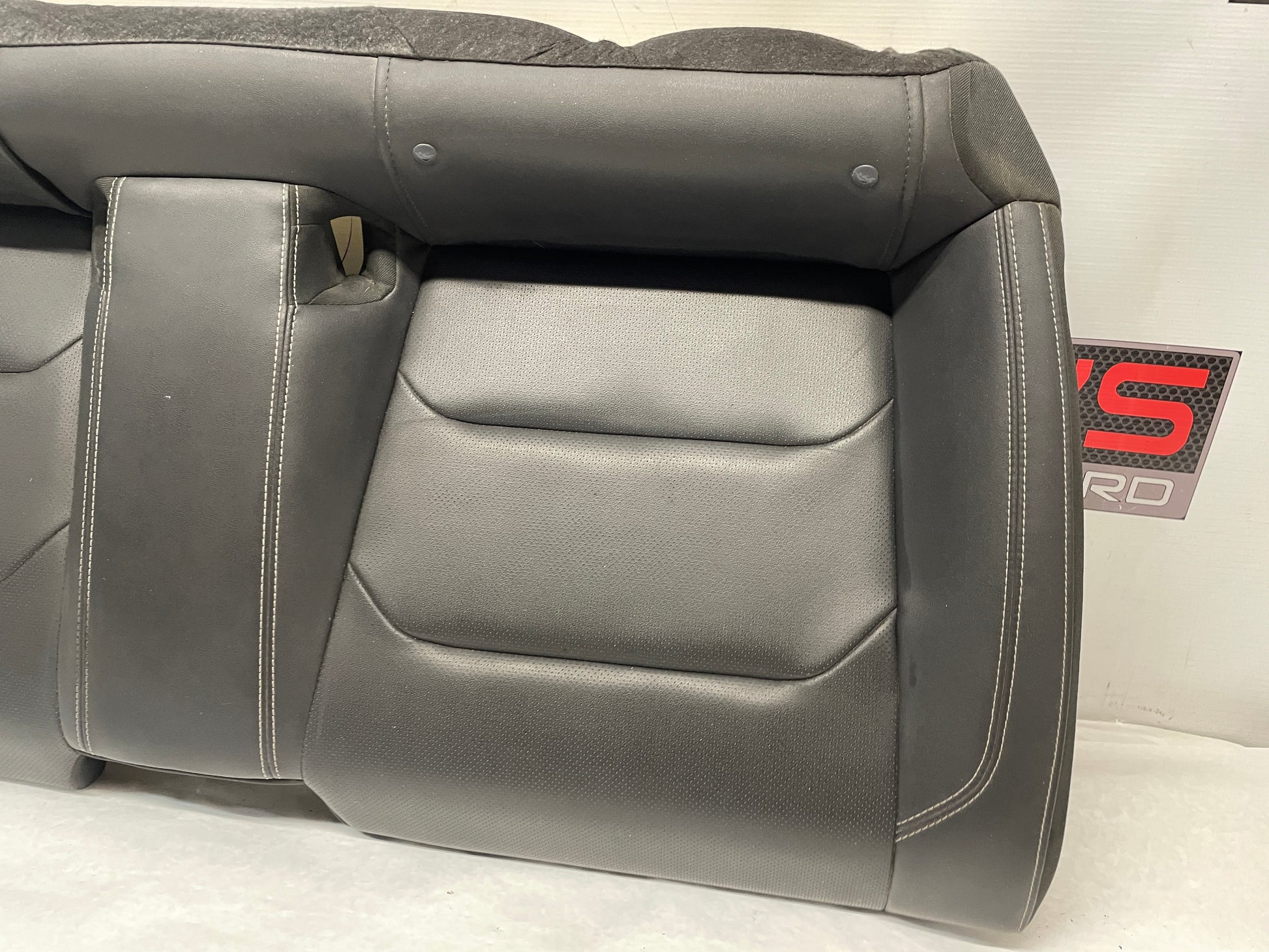 2019 Chevy Camaro SS Seats Rear Leather Only OEM - Day's Parts Yard