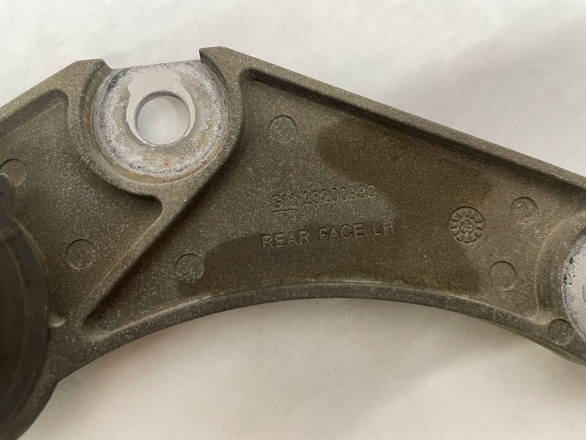 2019 Chevy Camaro SS RH & LH Rear Exhaust Muffler Insulator OEM - Day's Parts Yard