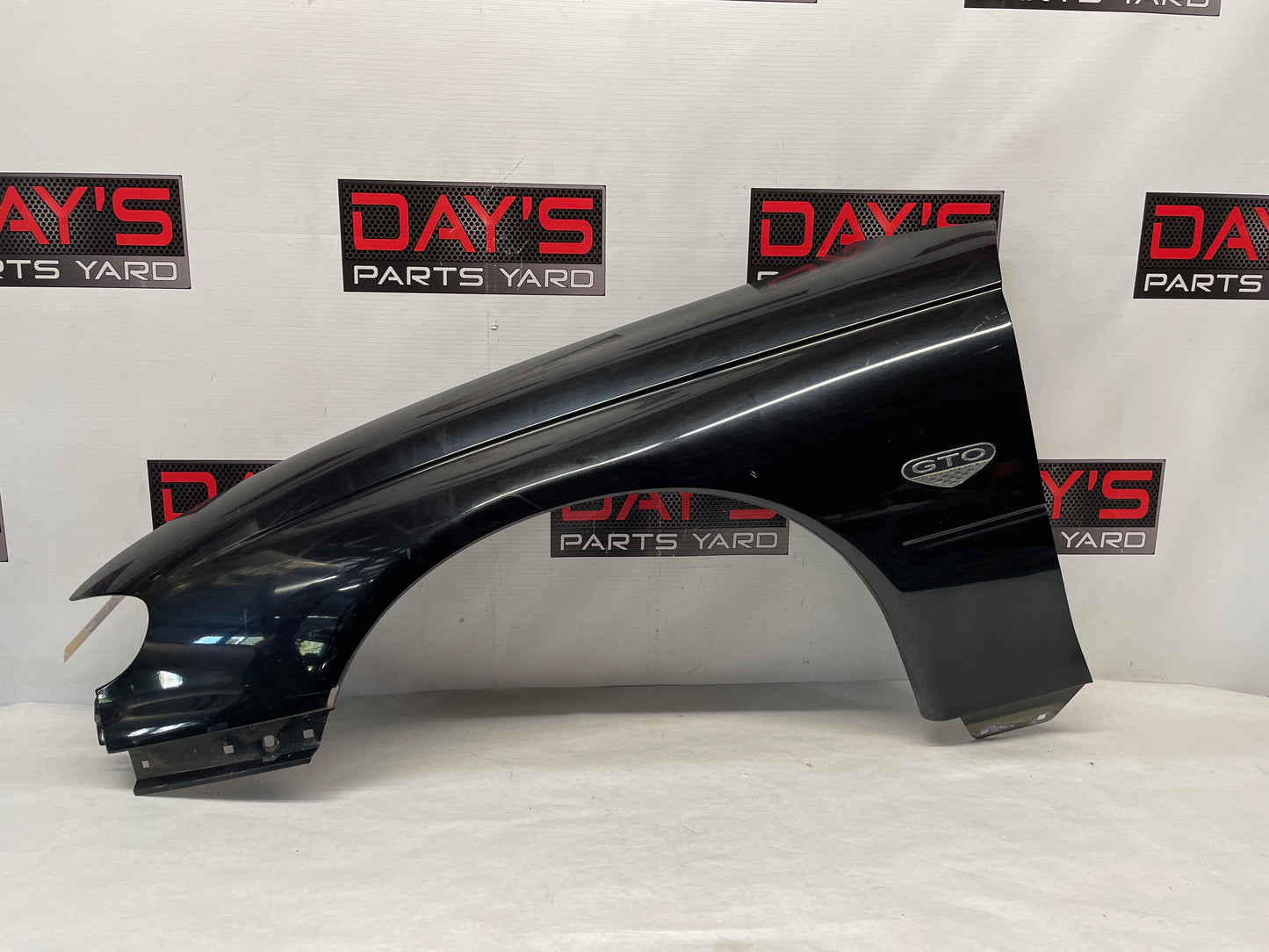 2005 Pontiac GTO LH Driver Front Fender Black OEM - Day's Parts Yard