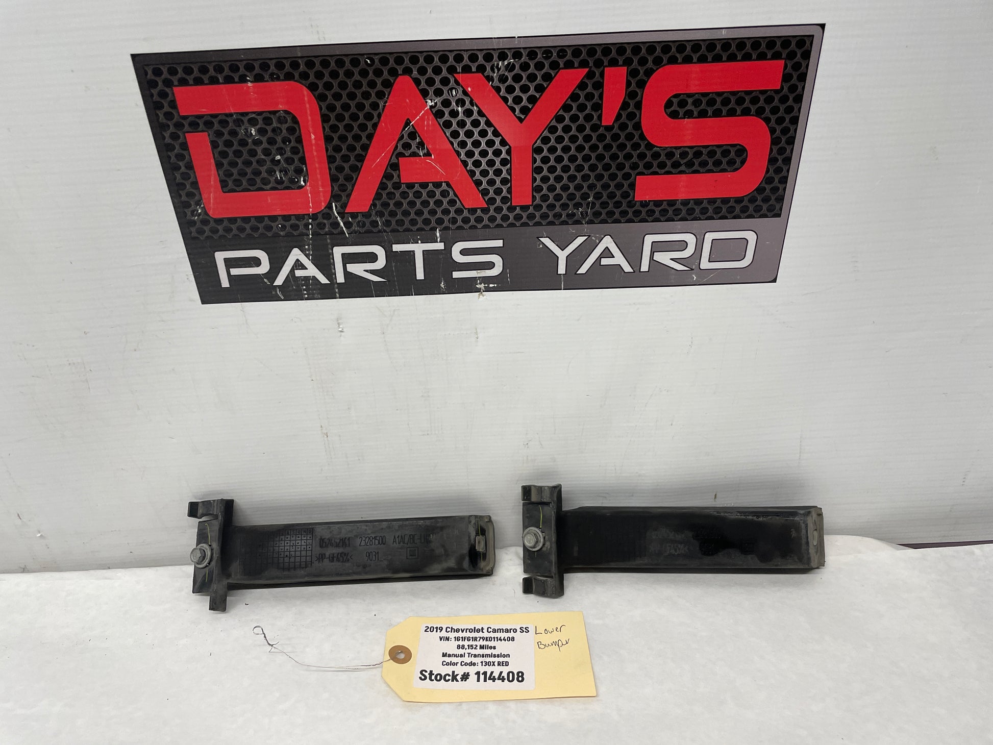 2019 Chevy Camaro SS RH & LH Rear Bumper Lower Fascia Brackets OEM - Day's Parts Yard