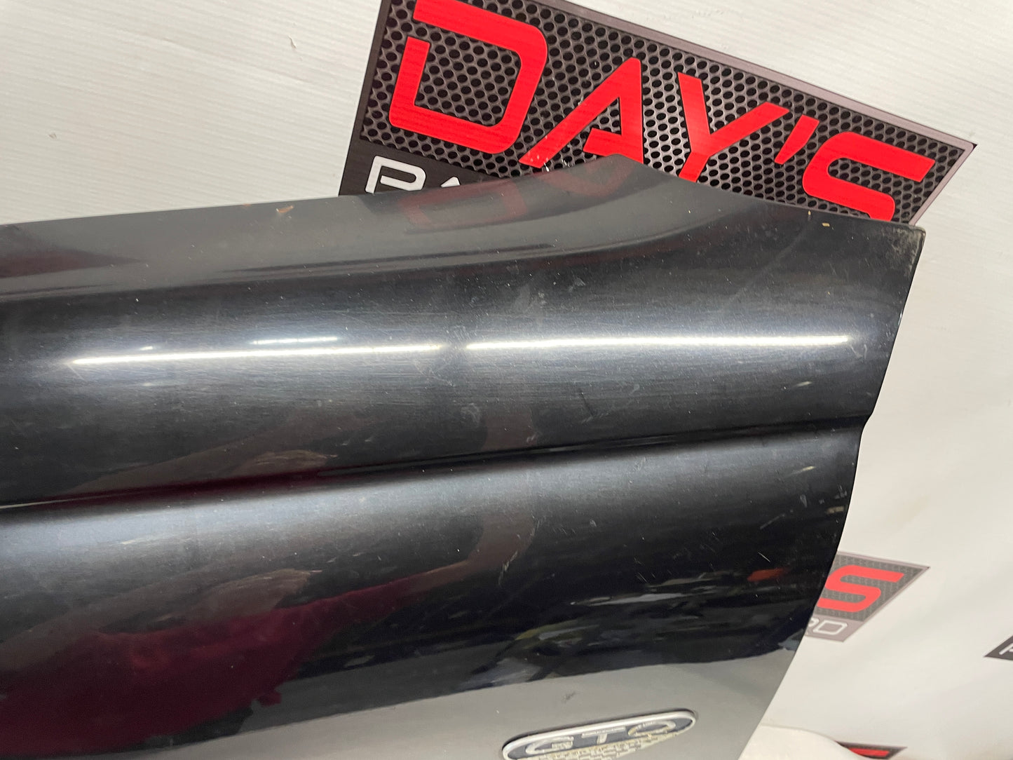 2005 Pontiac GTO LH Driver Front Fender Black OEM - Day's Parts Yard