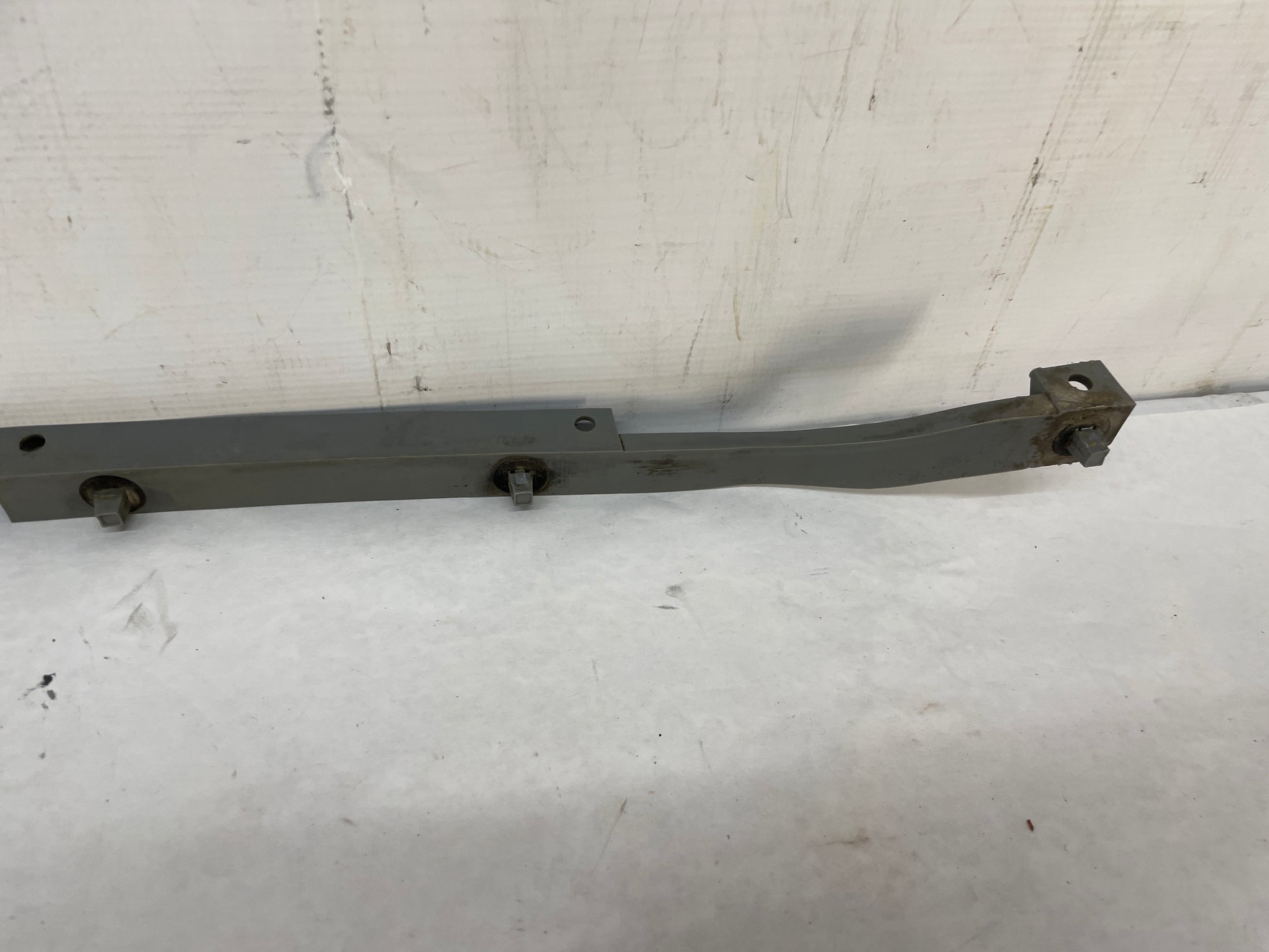 2004 Pontiac GTO Rear Bumper Brackets Guides Set OEM - Day's Parts Yard