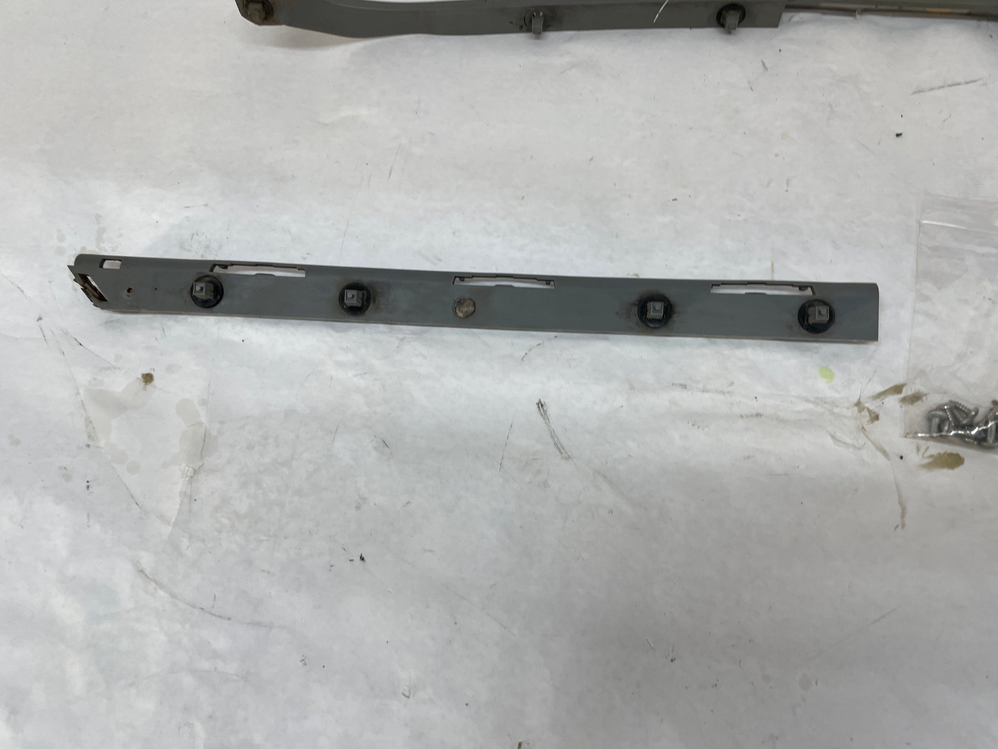 2004 Pontiac GTO Rear Bumper Brackets Guides Set OEM - Day's Parts Yard