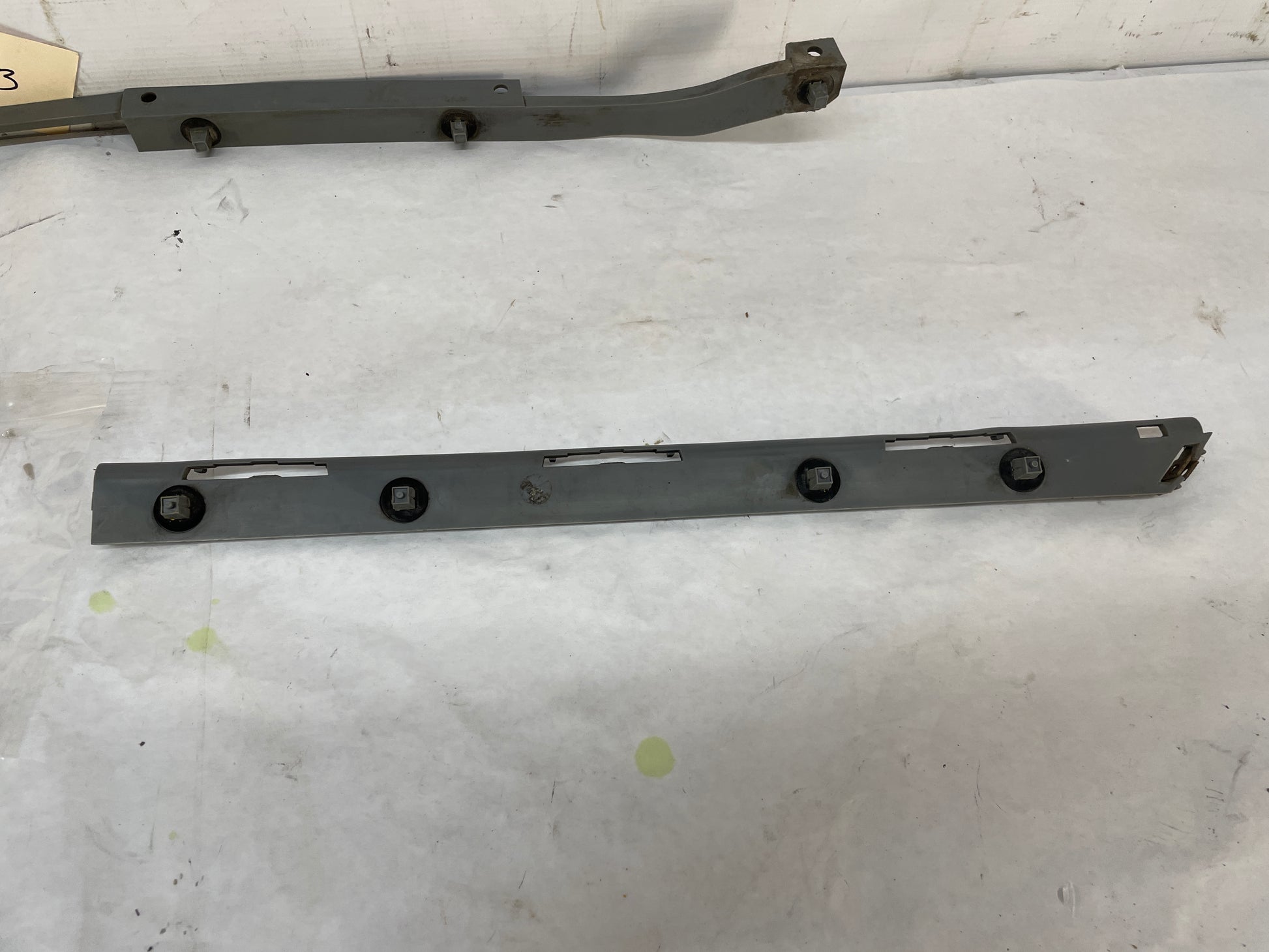 2004 Pontiac GTO Rear Bumper Brackets Guides Set OEM - Day's Parts Yard