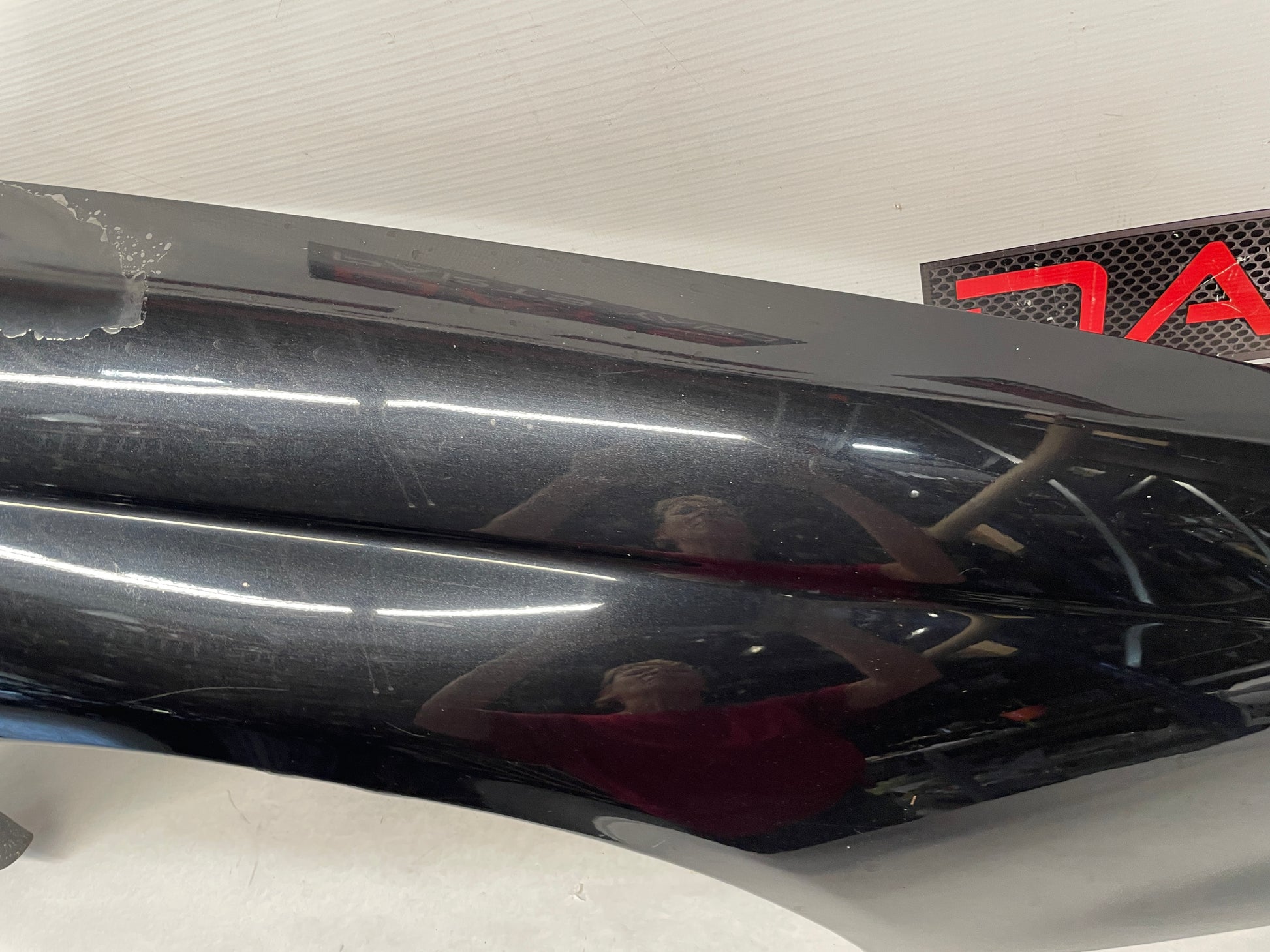 2005 Pontiac GTO RH Passenger Front Fender Black OEM - Day's Parts Yard