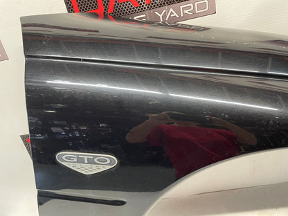 2005 Pontiac GTO RH Passenger Front Fender Black OEM - Day's Parts Yard