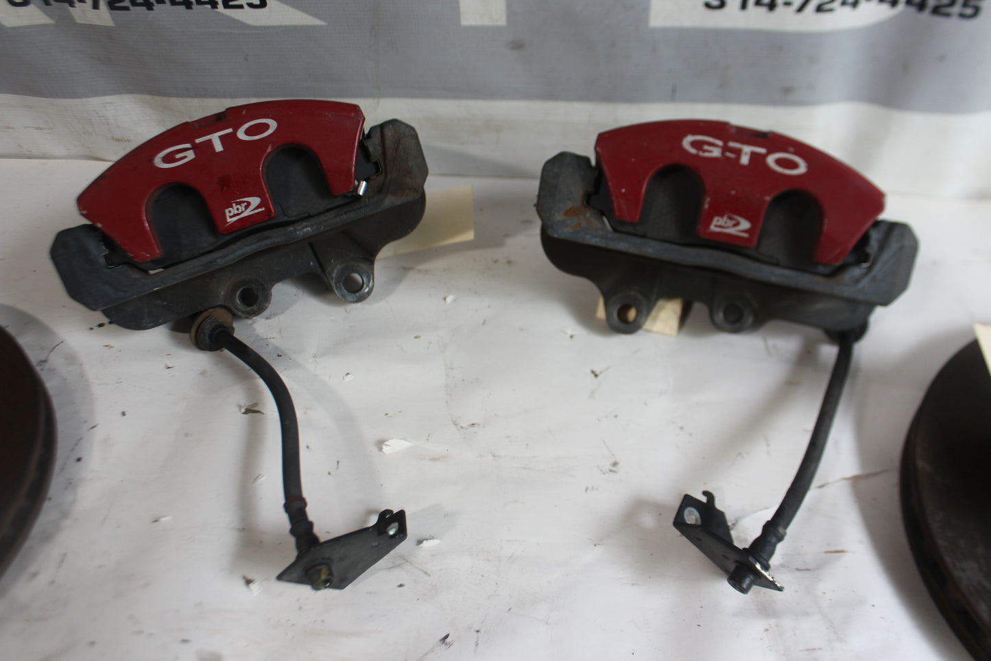 2005 Pontiac GTO Front PBR Brake Calipers w/ Rotors OEM